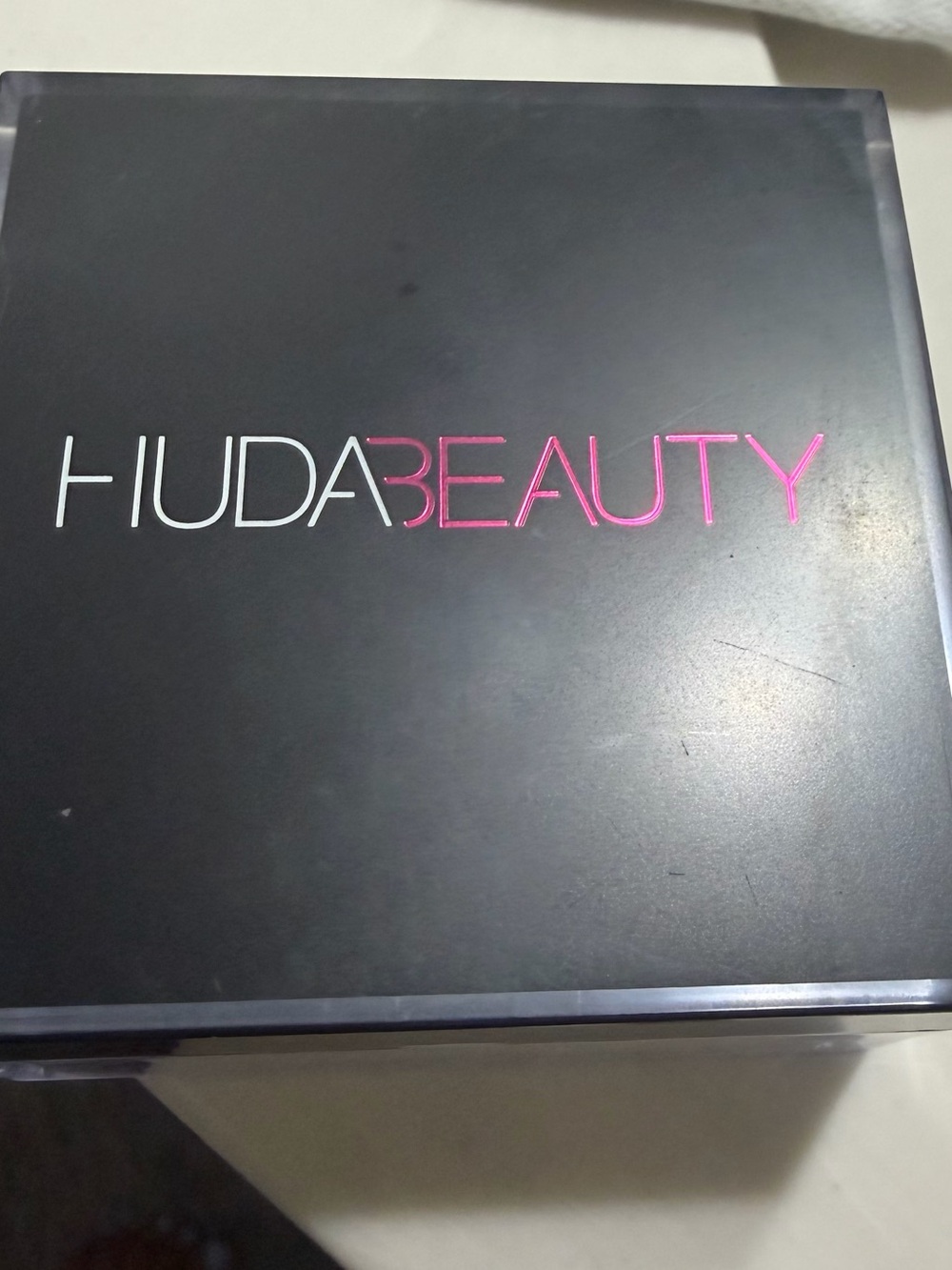 HUDA BEAUTY Black Compact Palette with Pink Logo